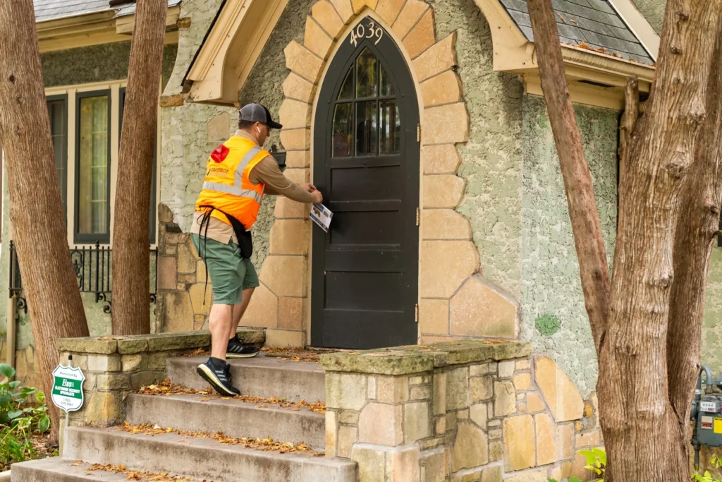 4043 N Washburn Ave Paris Painting Print-61